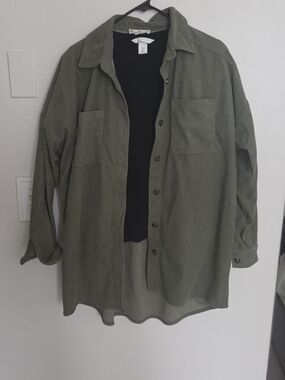 Blue Blossom Olive Green Top - M